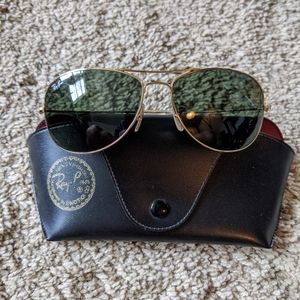 Authentic Ray-Ban 3362 avaitor sunglasses + case